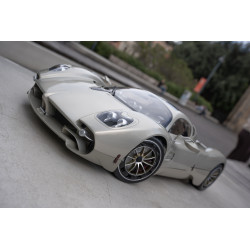 Pagani Utopia - Rinascimento Lucido - scala 1/8